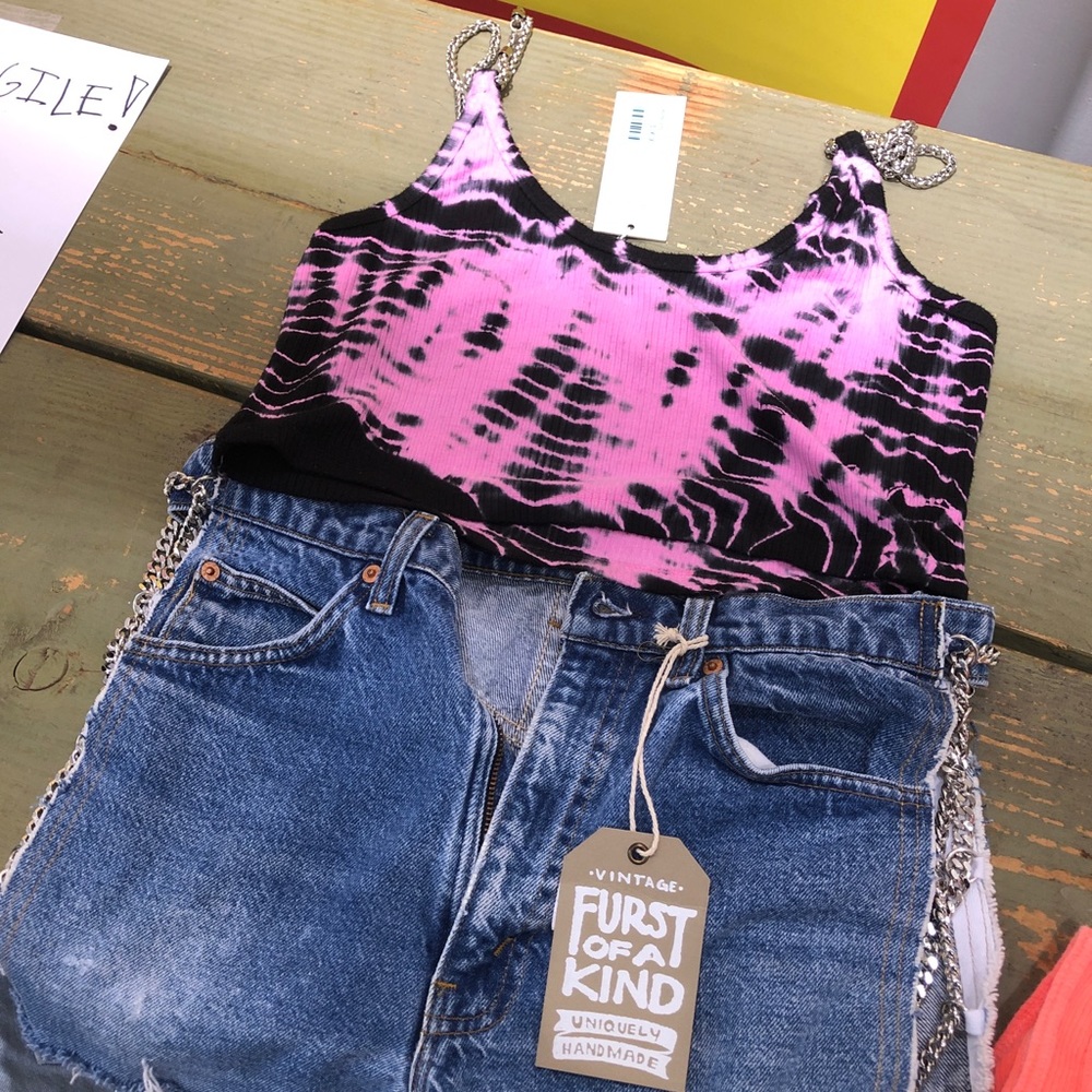 LF Chain Crop Top